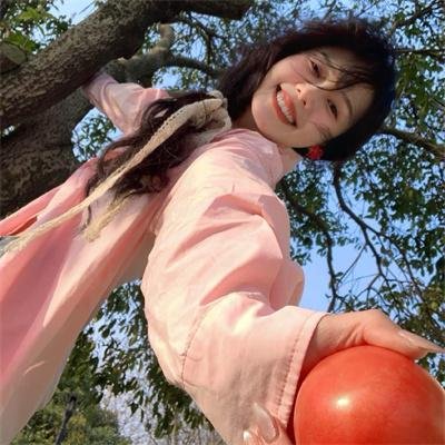 美得过火海报