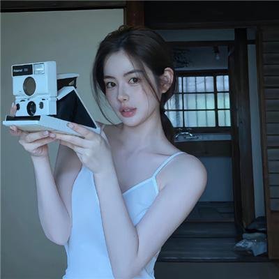 向下扭曲海报